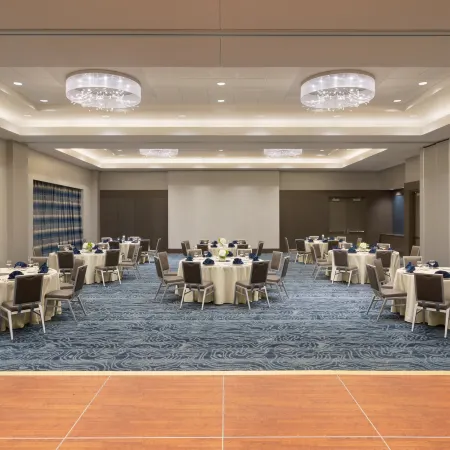 Embassy Suites by Hilton the Woodlands® at Hughes Landing