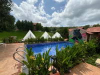 Ravishing Retreat Resort فنادق في Ramanagara