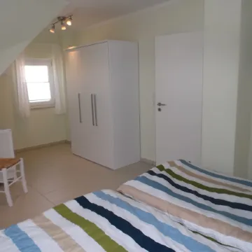 Reetkoje - thatched house with fireplace, sauna, WiFi - between Bodden and Baltic Sea