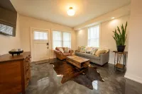 The Carriage House at Parker's Place