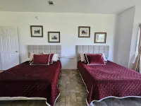 Great views and walking distance to the boat ramp at Lake Seminole!!
