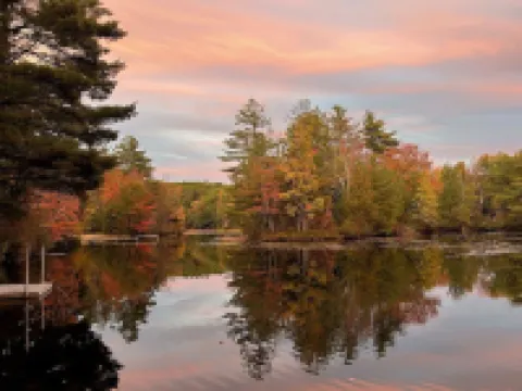 Grey Cabin/House with Sauna on Lake Monomonac Next to Mt. Monadnock