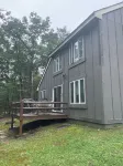 Cozy mountain retreat for rent Hotels near The Poconos Farm Market