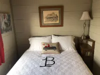 Tiny House Living on the ranch in East Texas Hotels in Rains County