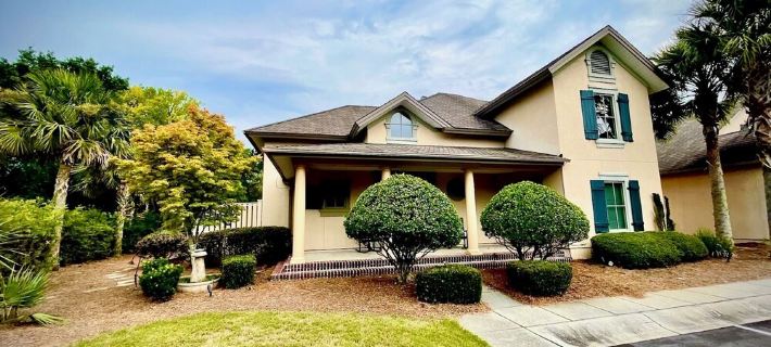 Beautiful 4BR/4BA.Close to HHI/SAV/BEU, 5 minutes to Palmetto Bluff's entrance ブラフトンのホテル