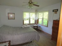 2-Bedroom Vacation Home Minutes Away from Greencastle and Depauw Campus