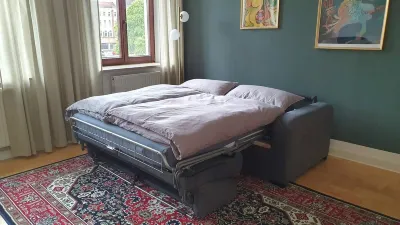 Apartment on Wilhelmsplatz with a view. Within walking distance of all sights. Hotel in zona Camping am Kühlhaus Görlitz - Alternativer Campingplatz trifft Industriekultur