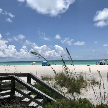 Sunshine Oasis 2 With Heated Saltwater Pool Just Minutes to Gulf Beaches