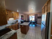 Your Green Bay Home Base.  Near I-43<Lambeau Field & Door County.