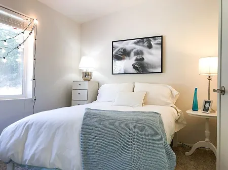 Private, Quiet, Willow Creek Retreat