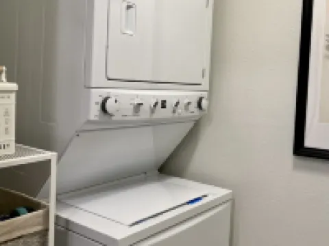 NEW REMODEL in the Heart of Eagle near BOISE Hotels in Eagle