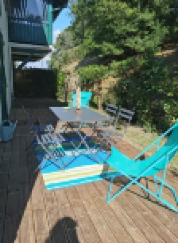 Biarritz charming two-room apartment with garden and parking!