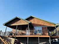 Tailwaters Trout and Lake Retreat! Inviting home minutes to River and Lake!