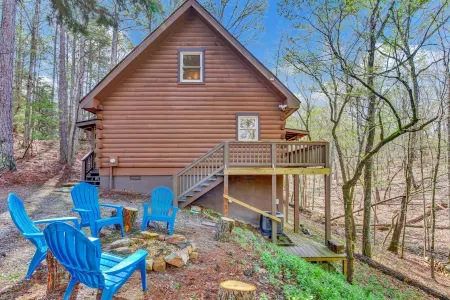 Charming Mountain Ridge View Cozy Cabin near FDR State Park and Callaway Gardens