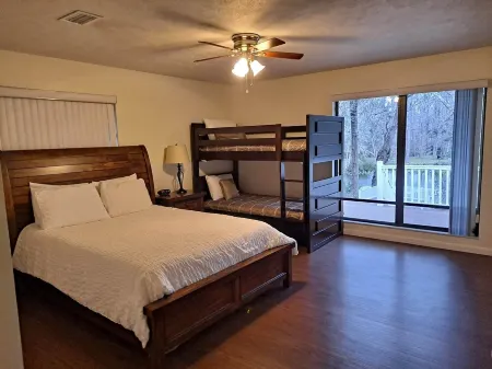 Huge House W Dock/Direct Access To Rainbow River! 🌈 Kayaks Included A++Location