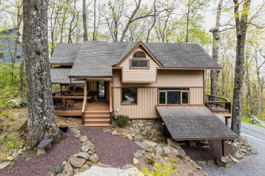 2Min to Ski! Dogsok Wood Stove Grill Fire Pit Hike