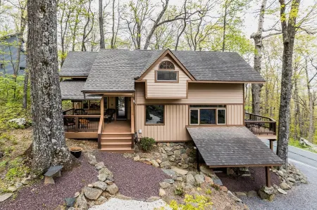 2Min to Ski! Dogsok Wood Stove Grill Fire Pit Hike