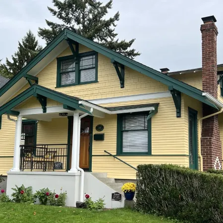 Craftsman Gem Near Convention Center, Tacoma Dome & Transit to Seattle World Cup Отели рядом с достопримечательностью «Арена «Такома-Доум»»