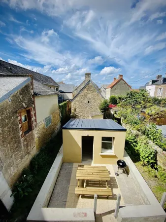 Gîte "Au bord des Embruns" 4 to 6 Pers in the heart of the Landing Beaches.