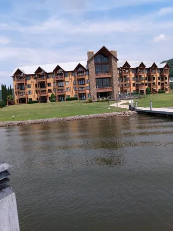 Lakeside Condo ~ Close to Everything ~ First Floor ~ Pool ~ Dock ~ Views
