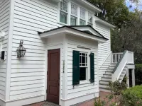 Downtown waterfront Walking Distance to Everything!