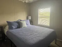 Quaint quiet mobile home 2 miles from Holly Creek marina!   Just remodeled!! Các khách sạn ở Clay County