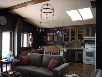 Plaza Perch~Downtown~Walkable Hotels in Arcata