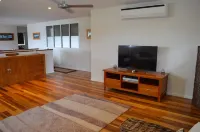 'SEASIDE RETREAT' beach & nature at your doorstep Hotels in Wooli