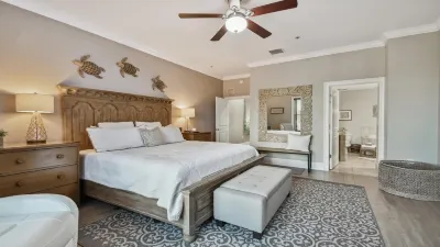 Brand New, Dolphins, Mom Clean - Lux Waterfront - 4 Bedroom / 3 Bath (Unit #202)