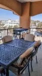 Very Clean Luxury Condo With 2 Pools! Walking Distance To The Beach!