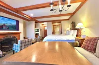 Year-Round Luxury Mountain Villa @ Trapp & Stowe with Resort Amenities Included!