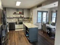 Centrally Located 4-bedroom house in Lewiston with a View,  close to College