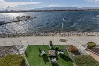 Modern Marina Lake Home with Amazing Views