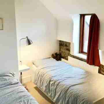 "Home from Home" in the Bannau Brycheiniog with stunning views of the Usk Valley Rooms