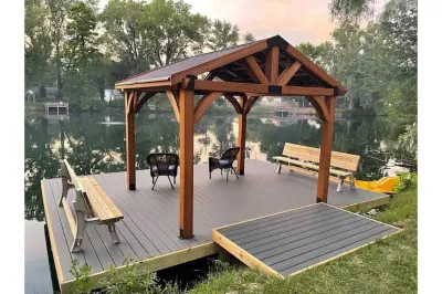 House on 7 acre lake. Newly Renovated 3 Bed 2 Bath