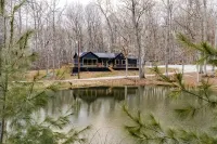 Secluded Cabins on Private Stocked Pond Hot Tub. Ping Pong. Arcade. Master Suite