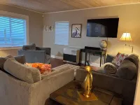 Oceanfront, Amazing Sunsets, Whales, Surfing, Biking, Short walk to beach