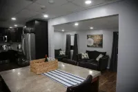Renovated 3 Bedroom 6 bed unit with onsite parking