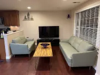 Downtown Boulder Oasis. 3 Blocks from Pearl St Mall. 4 bedrooms and 2 full baths