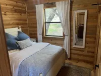 Cozy 2-bedroom cabin