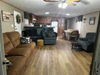 Buddy's Reel' Em Inn 2 Bd 1 Bath home on Reelfoot Lake. Sleeps 6.
