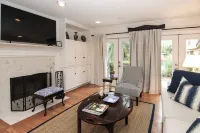 Beautiful Centrally Located Getaway