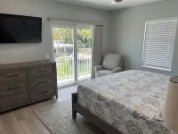 New waterfront, oceanview, 3 king bedrooms, w/full baths + 1/2 bath w/pool, dock