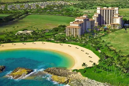 Luxurious, Spacious, High-end Beachfront Vacation Villa Free Parking Отели рядом с достопримечательностью «KA WA‘A, a Luau at Aulani»