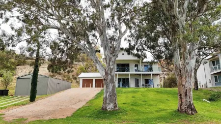 TWIN GUMS - EXCLUSIVE RIVERFRONT PROPERTY - TAILEM BEND Отели в г. Тейлем Бенд