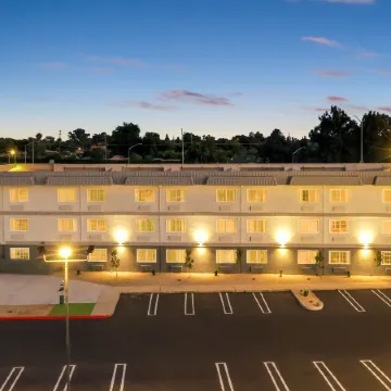 Spark by Hilton Modesto