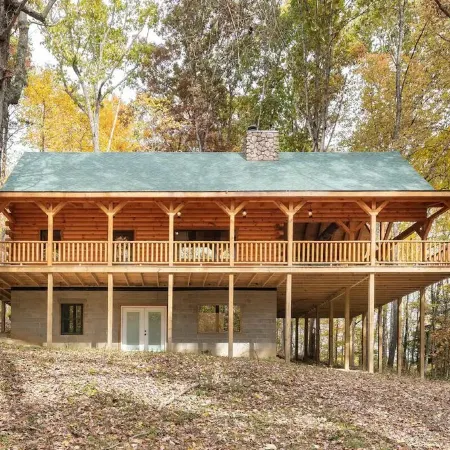 Epic Cabin 5 Miles from Hocking Hills Park.  Hot Tub, Sauna, Arcade and more!