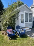 Sea-clusion by the sea!  Cozy cottage within step of the beach!