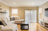 Charming 3BR & 2.5Ba nested in KOP w parking, close to Conshy & downtown Philly.