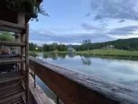 Private Mountain View minutes to Hiking, biking, golfing, skiing, snowboarding Hotels in Killington